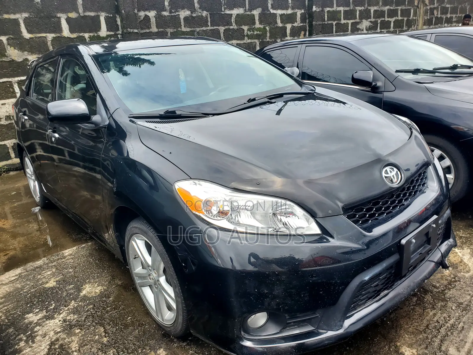 Toyota Matrix S Hatchback AWD (2.4L 4cyl 4A) 2010 Black