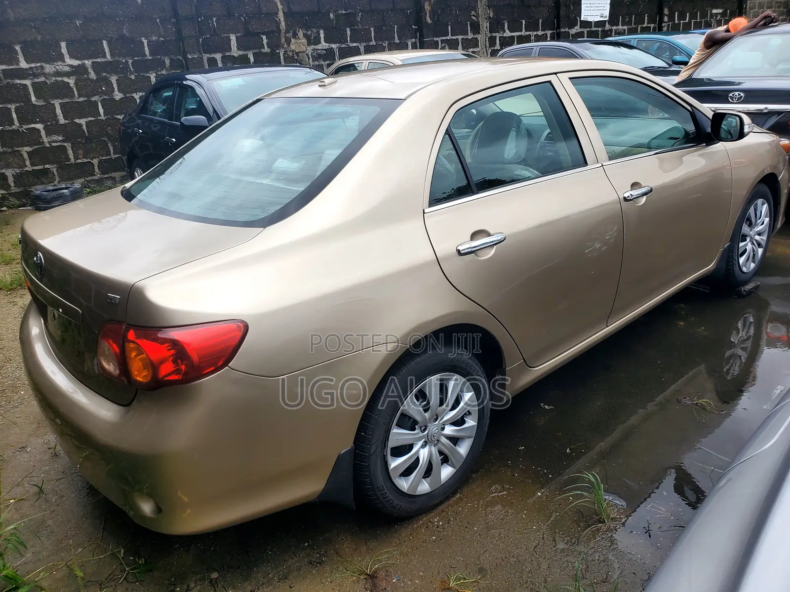 Toyota Corolla LE 4dr Sedan (1.8L 4cyl 4A) 2010 Brown