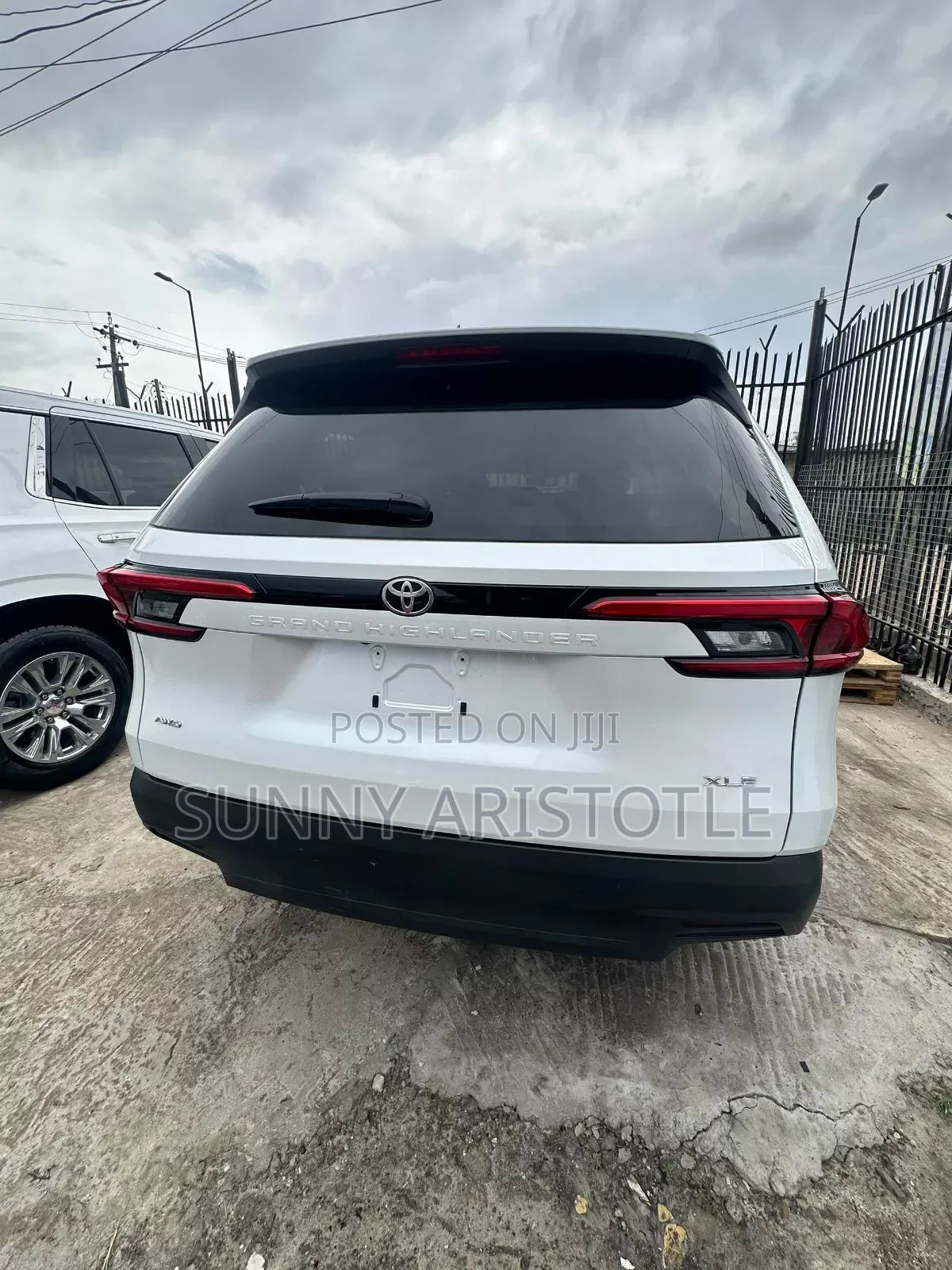 Toyota Grand Highlander XLE AWD 2024 White