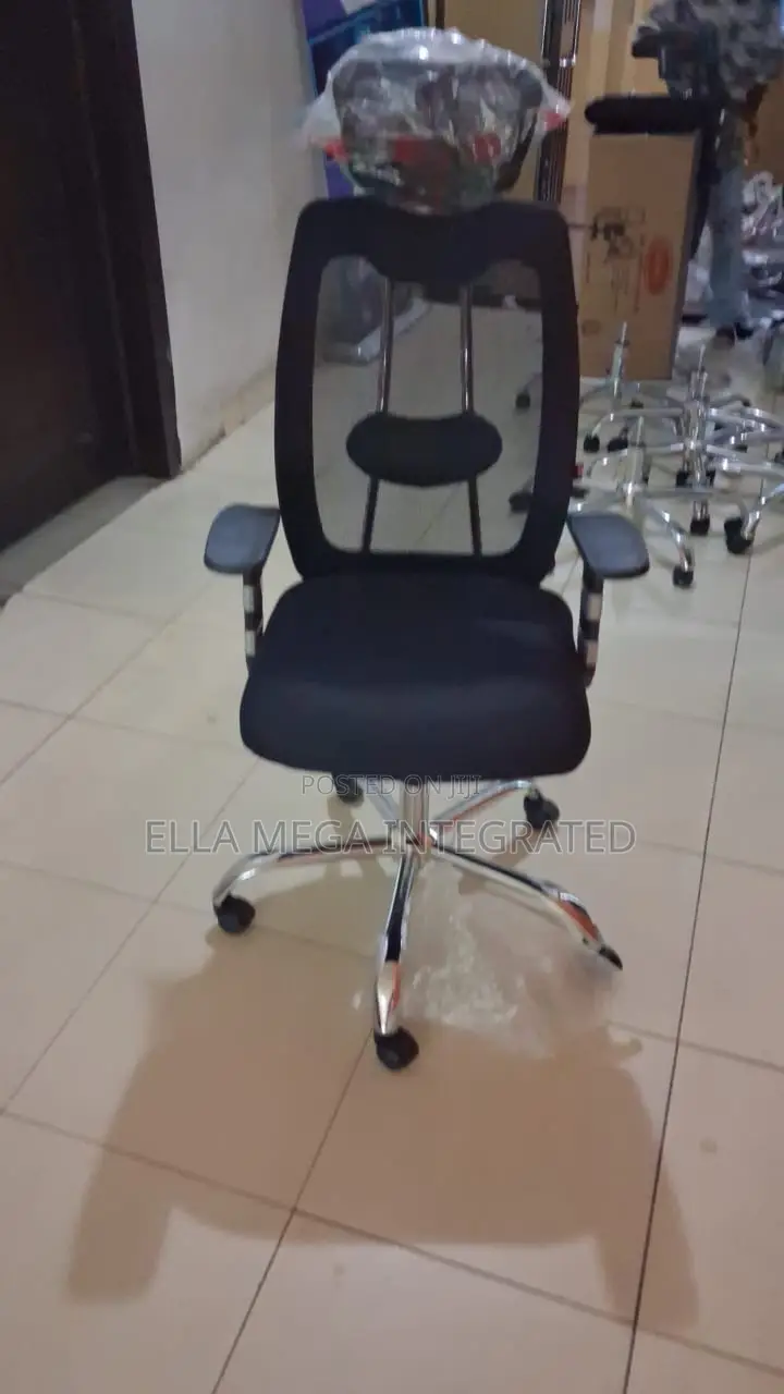 Office Swivel Chair With Durability