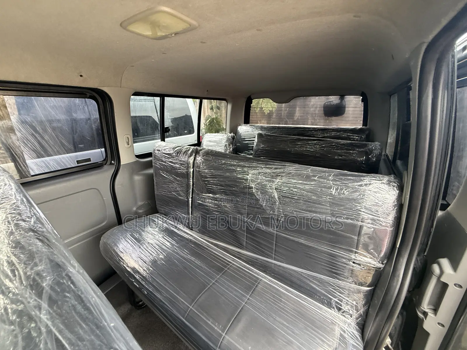 Toyota HiAce 2010 Black