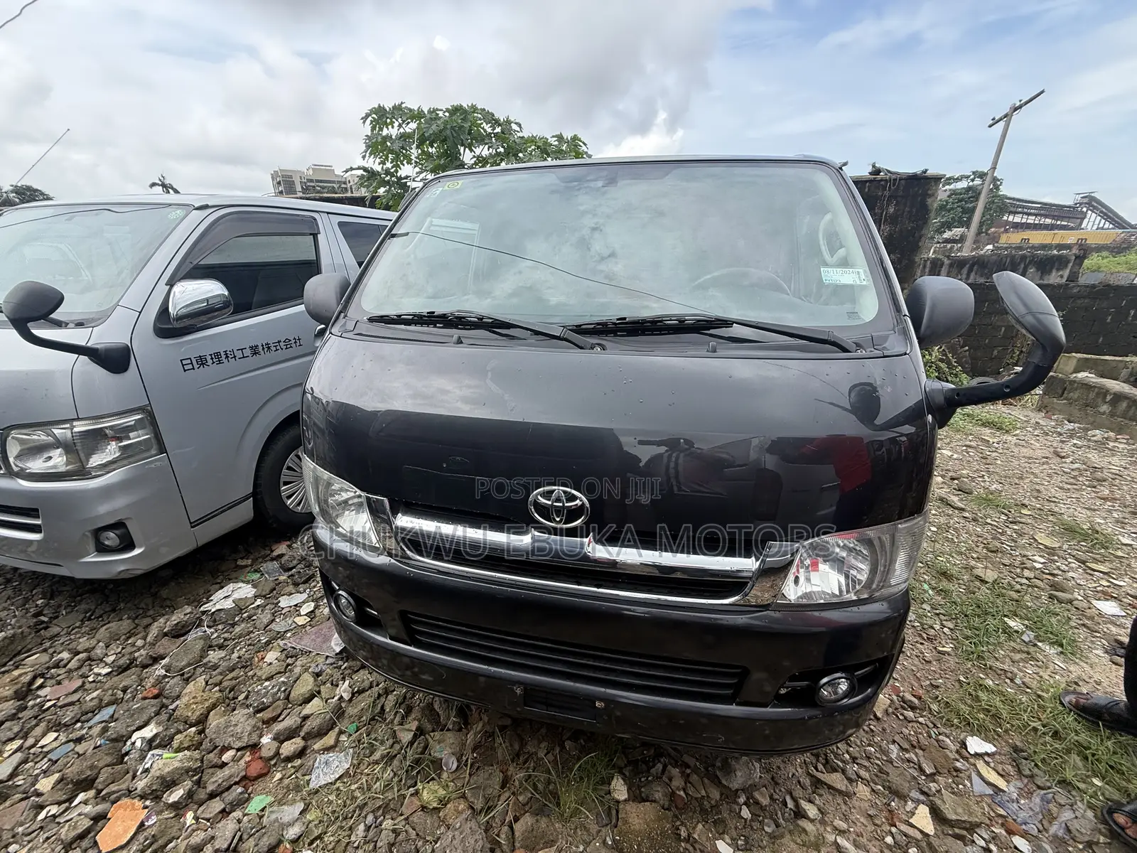 Toyota HiAce 2010 Black
