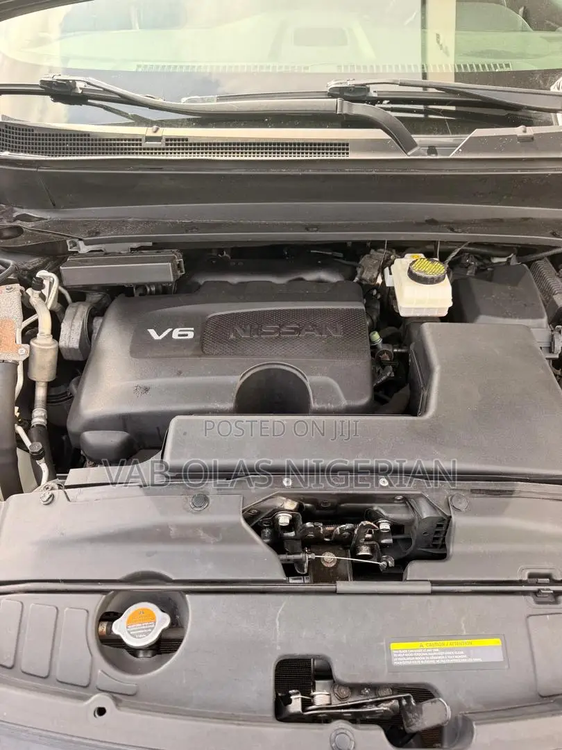 Nissan Pathfinder Platinum 4dr FWD (3.5L 6cyl) 2017 Gray