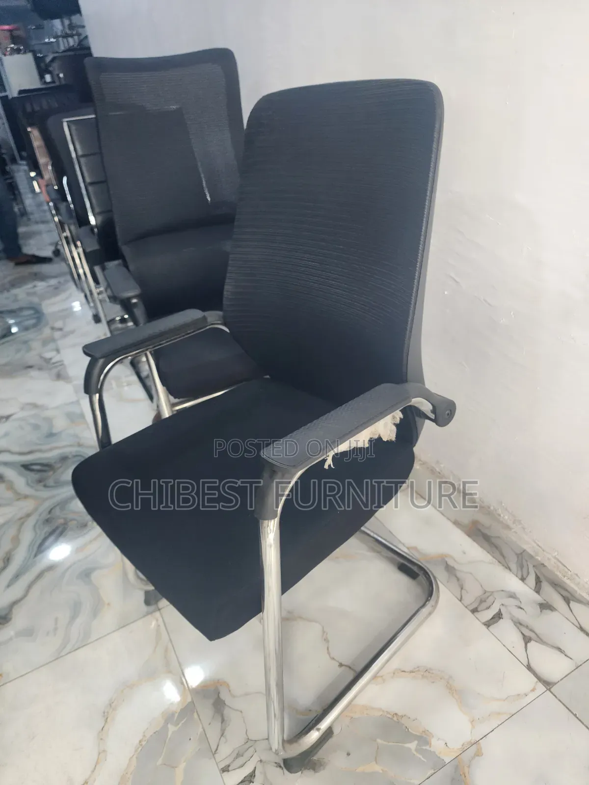 High Quality Imported Fabric Visitor's Chair.