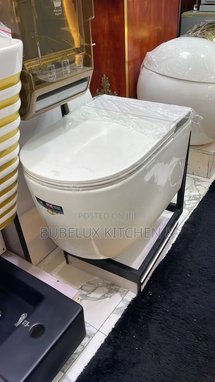 Brand New Luxury Wall Hung Rimless WC - White Glossy + Soft Close