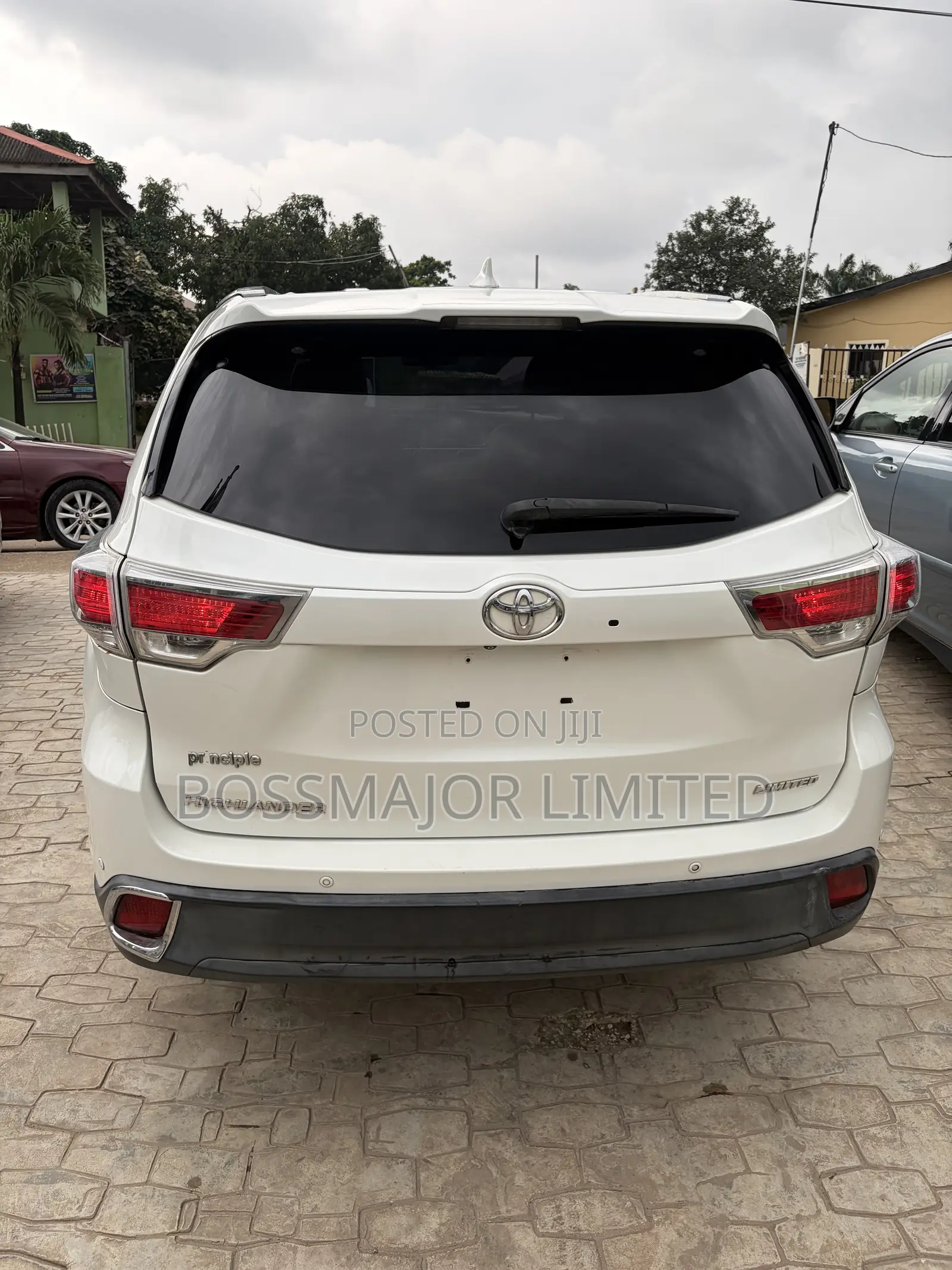 Toyota Highlander Limited 4dr SUV (3.5L 6cyl 6A) 2015 White