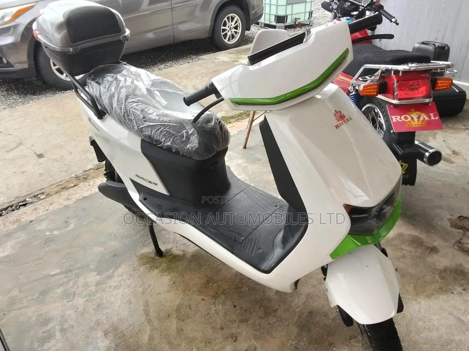 Royal Motorcycle 2023 White