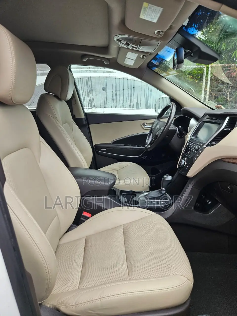 Hyundai Santa Fe Limited Ultimate FWD 2017 White
