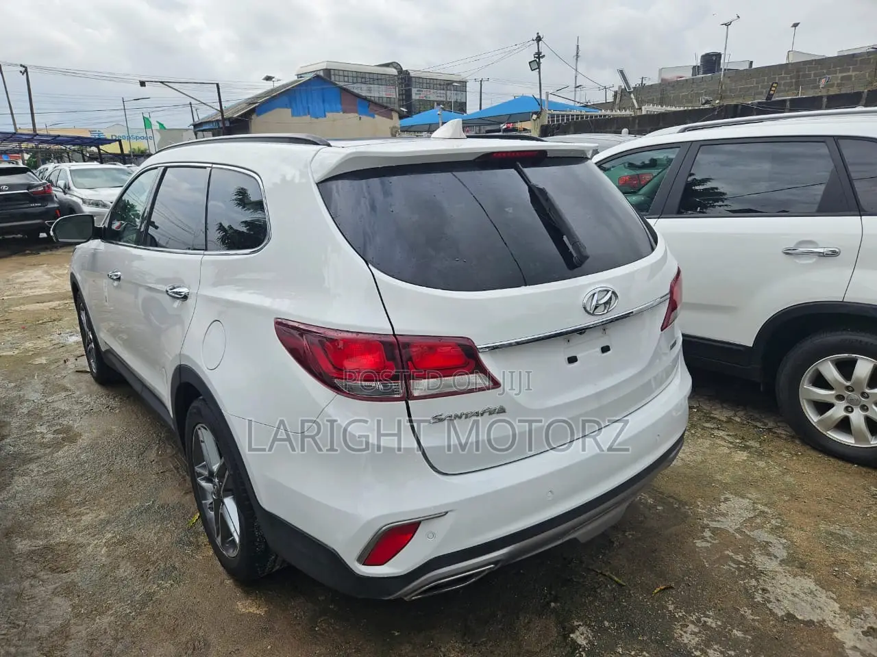 Hyundai Santa Fe Limited Ultimate FWD 2017 White