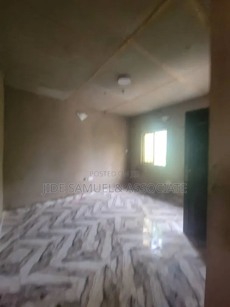 Furnished Mini Flat in Ayobo for rent