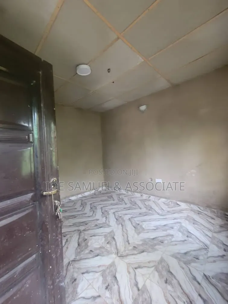 Furnished Mini Flat in Ayobo for rent