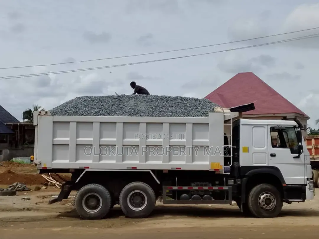 Stone  Dust Are Available at OLOKUTA PROPERTY MART