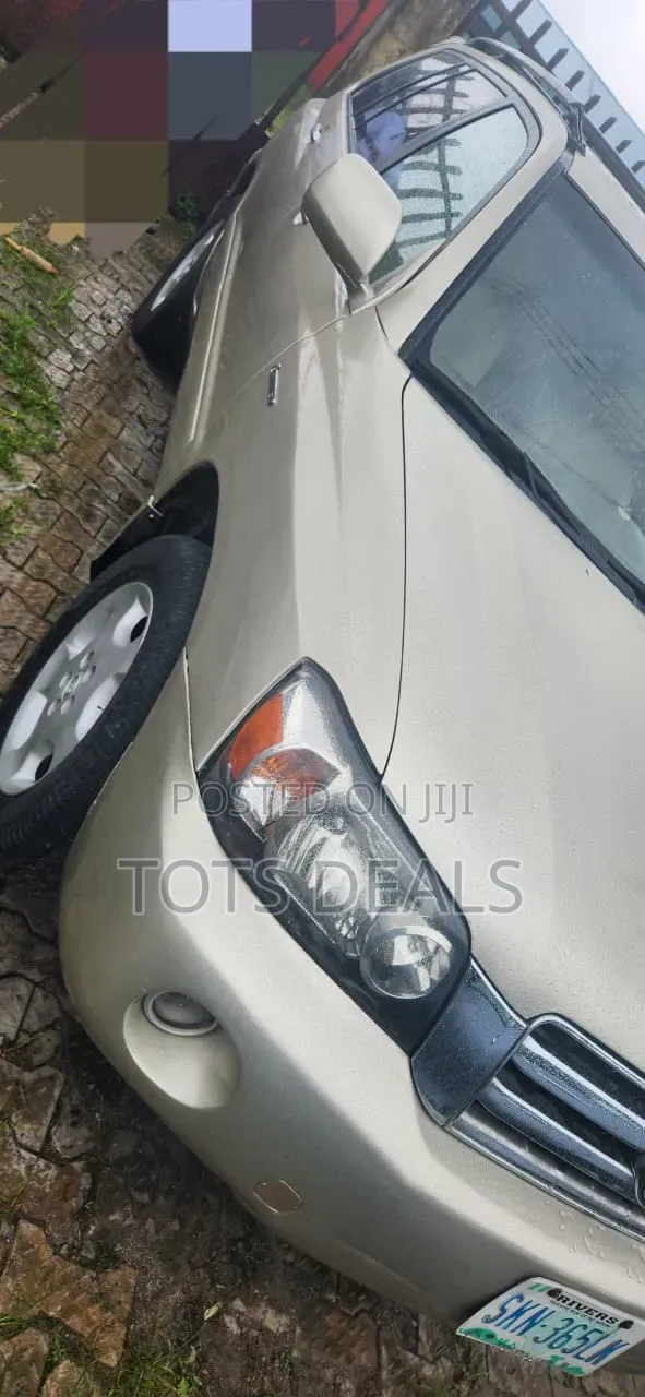 Toyota Highlander Limited V6 2005 Gold