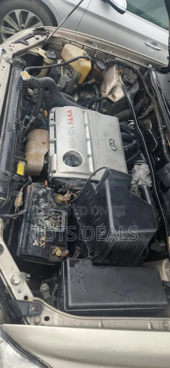 Toyota Highlander Limited V6 2005 Gold