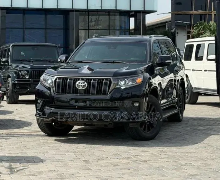 Toyota Land Cruiser Prado 2021 Black