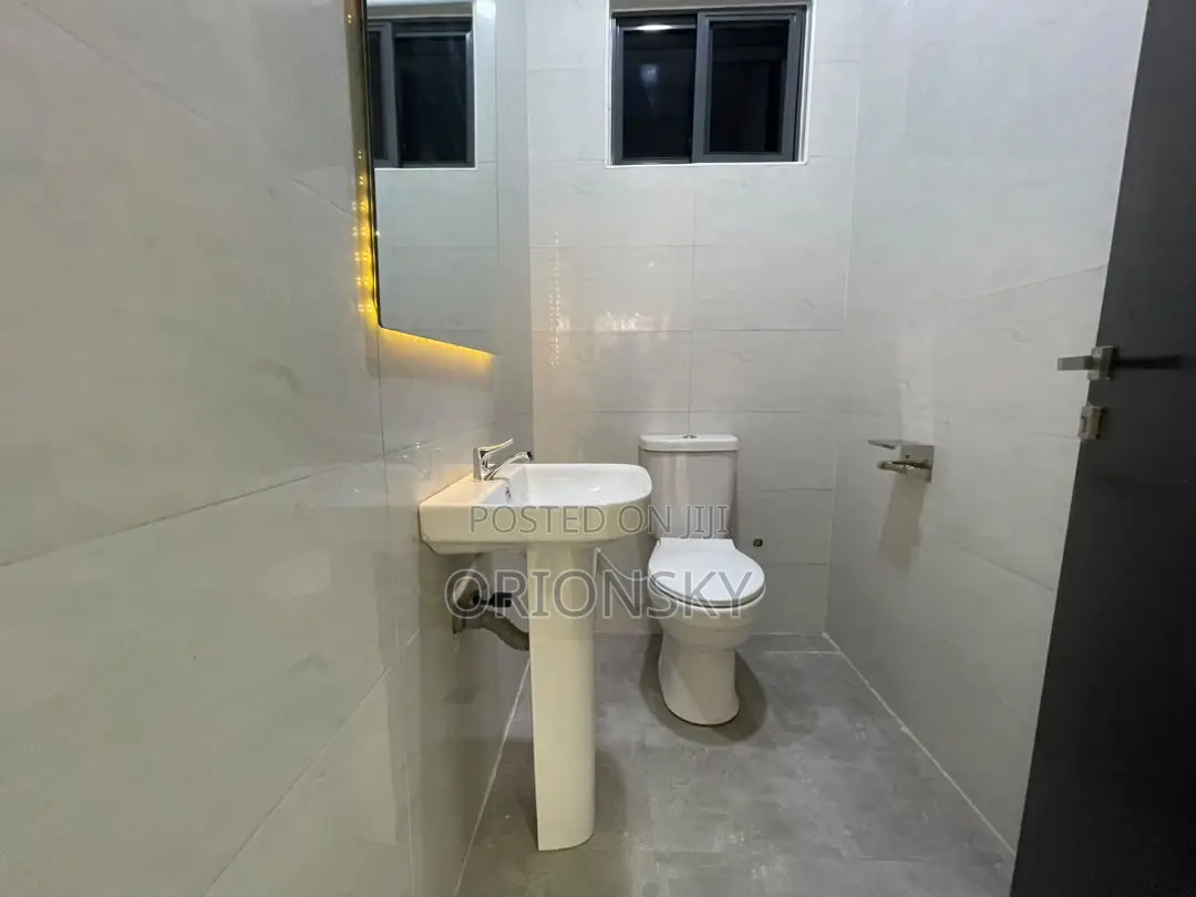 4bdrm Duplex in Adeniyi Jones for sale