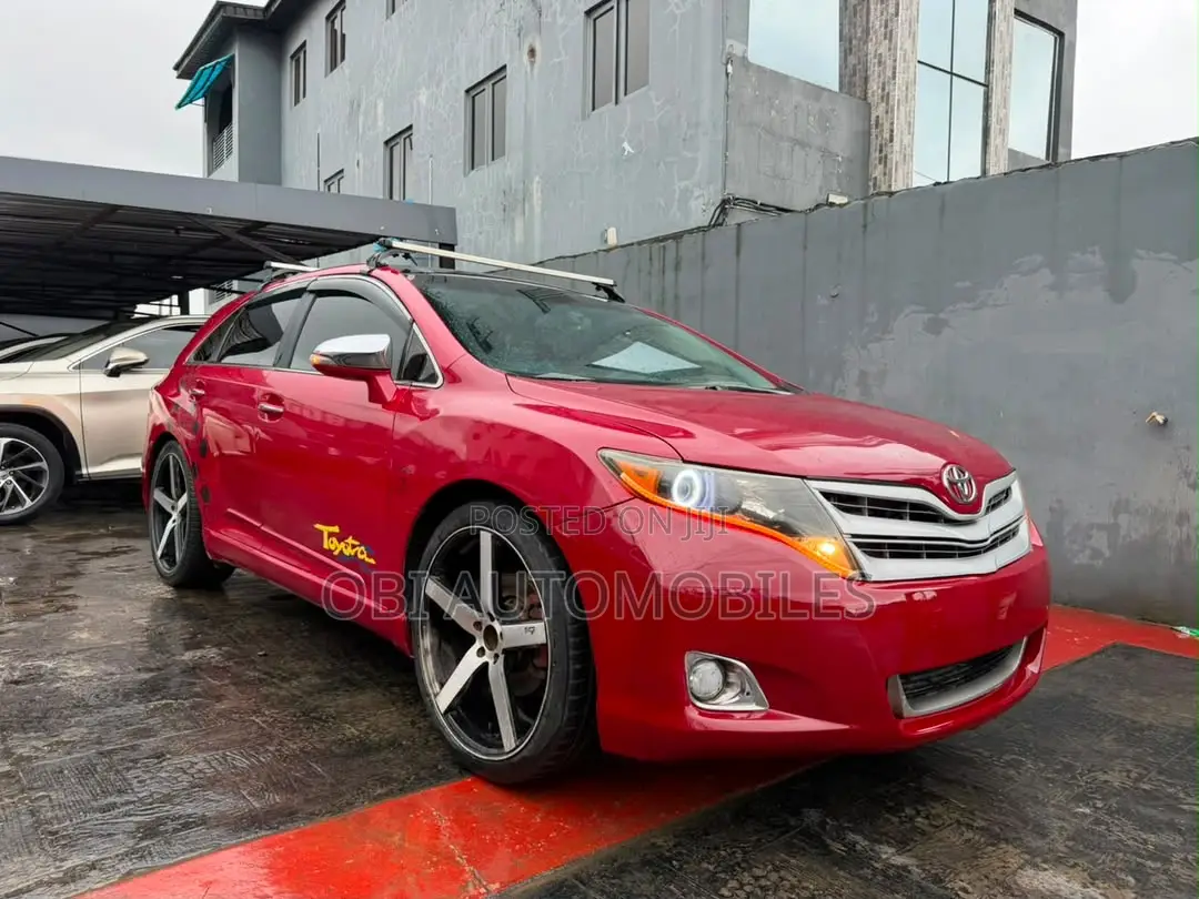 Toyota Venza Limited 4dr Wagon AWD (3.5L 6cyl 6A) 2014 Red