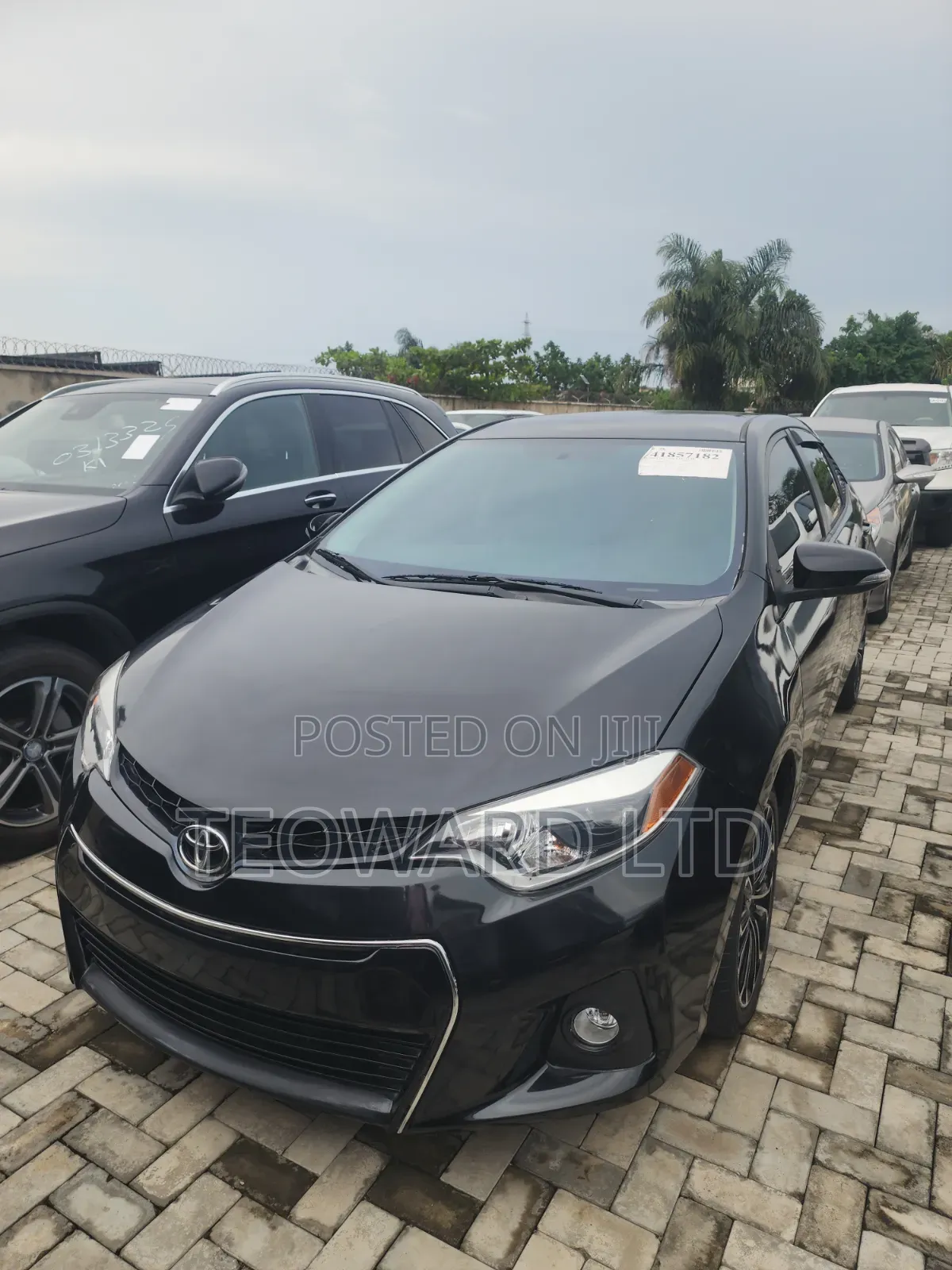 Toyota Corolla 2015 Black