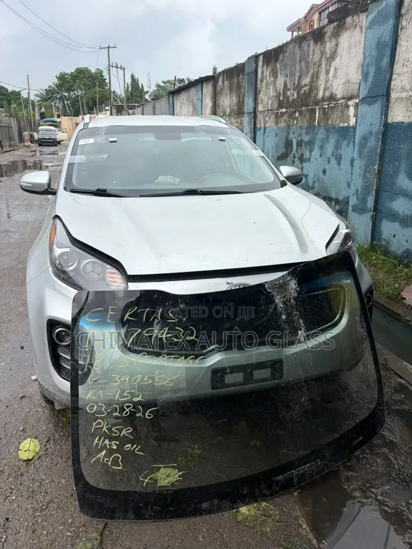 Kia Sportage 2019 Windscreen Glass Available Installed at Chimatex