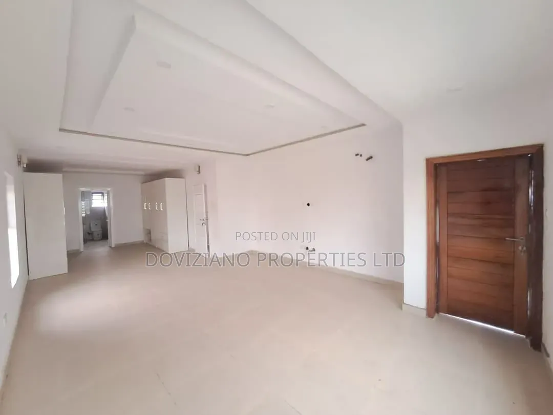 4bdrm Duplex in Shonibare Estate for rent