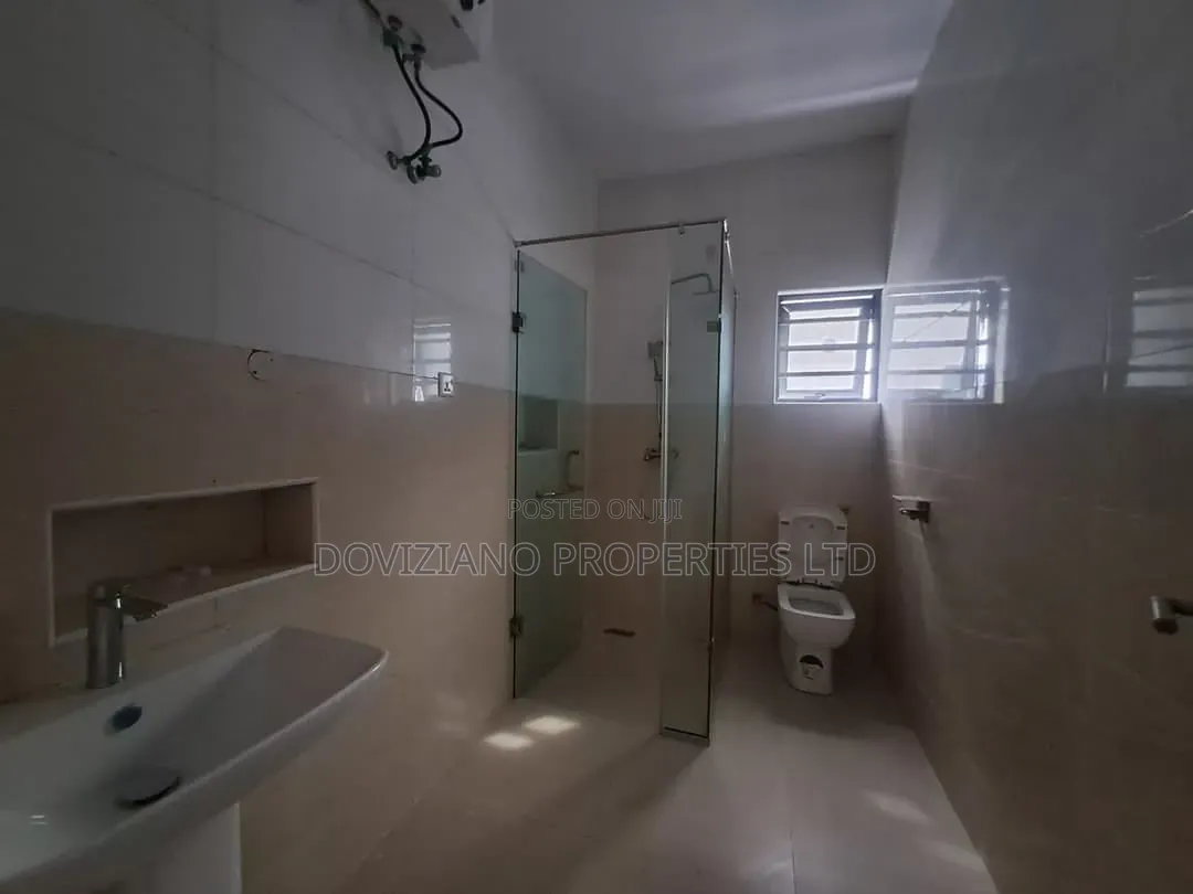 4bdrm Duplex in Shonibare Estate for rent