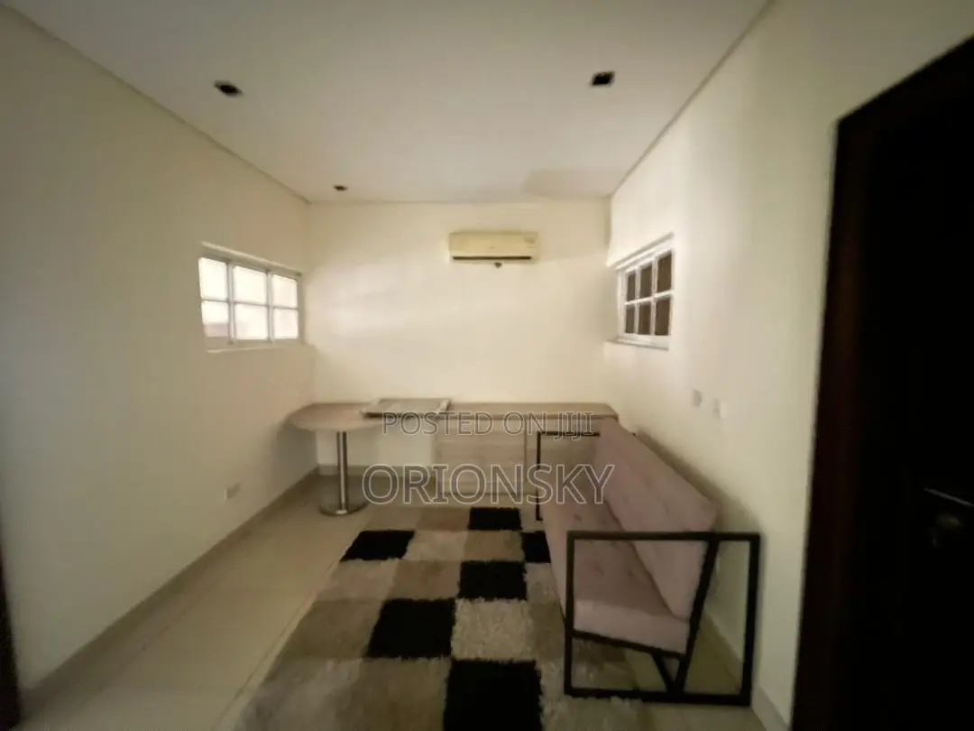 Furnished 4bdrm Duplex in Millenuim/UPS for sale