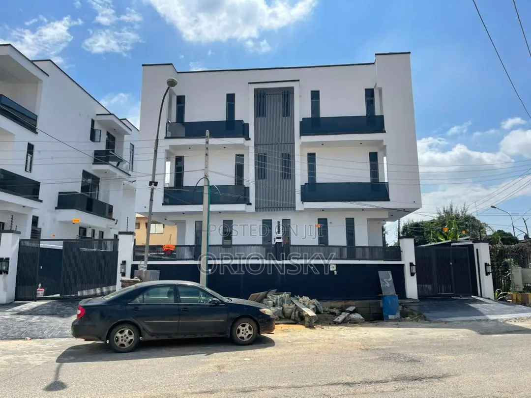 4bdrm Duplex in Omole Phase 1 for sale