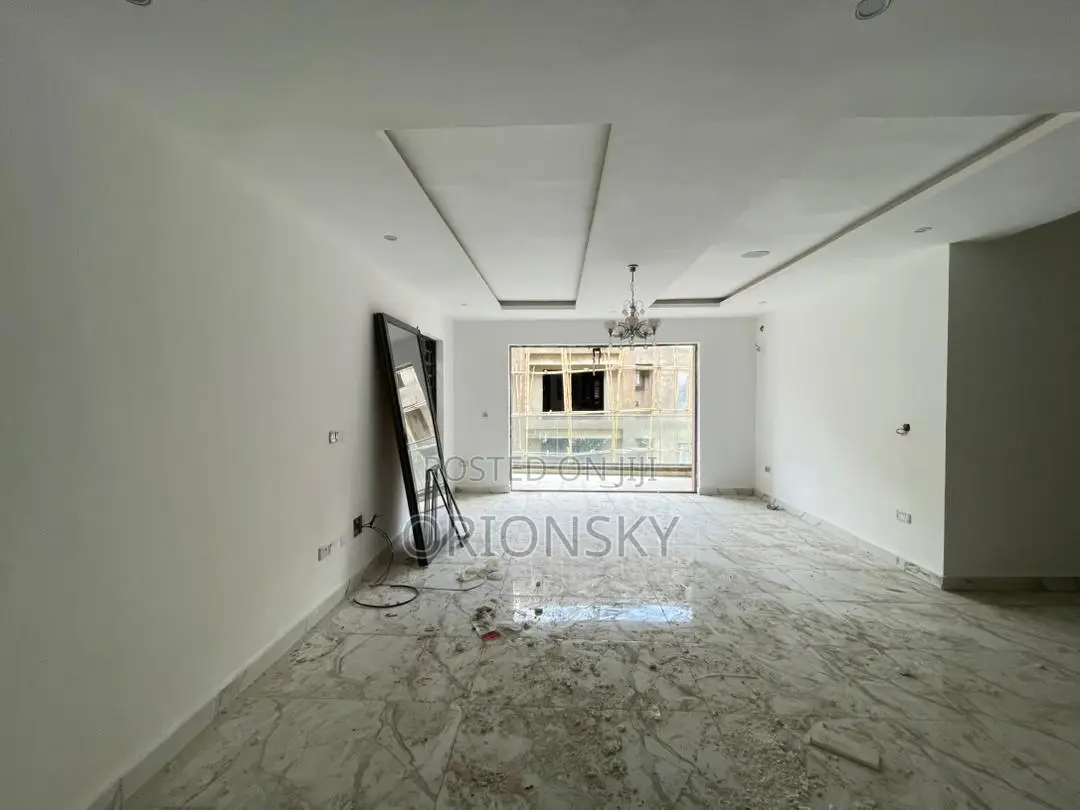 4bdrm Maisonette in Adeniyi Jones for sale