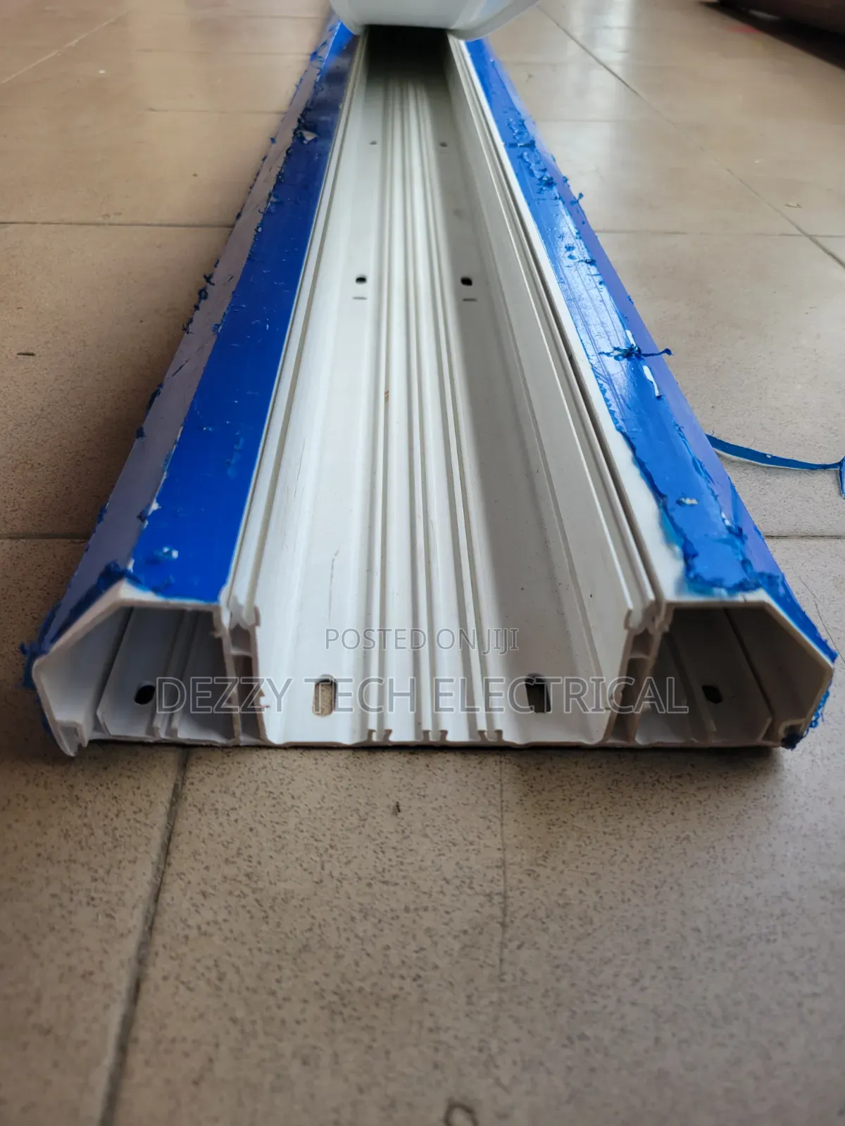 3 Compartment Trunking