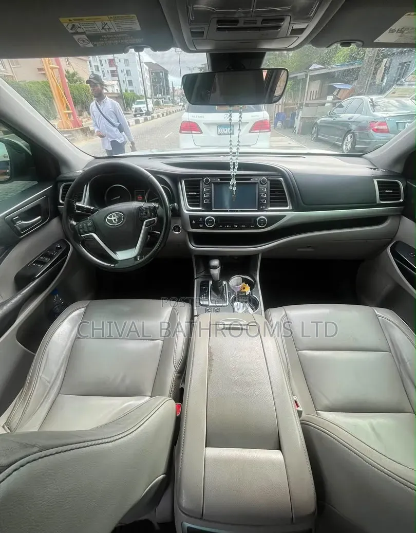 Toyota Highlander 2017 Silver