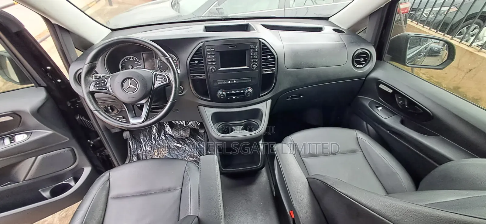 Mercedes-Benz Metris 2.0 FWD 2018 Black
