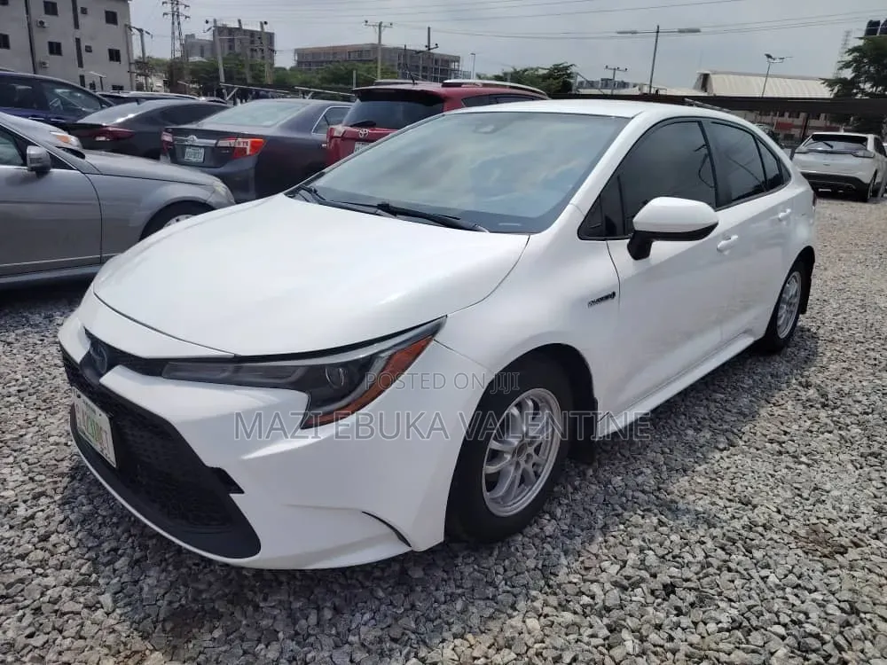 Toyota Corolla 2022 White