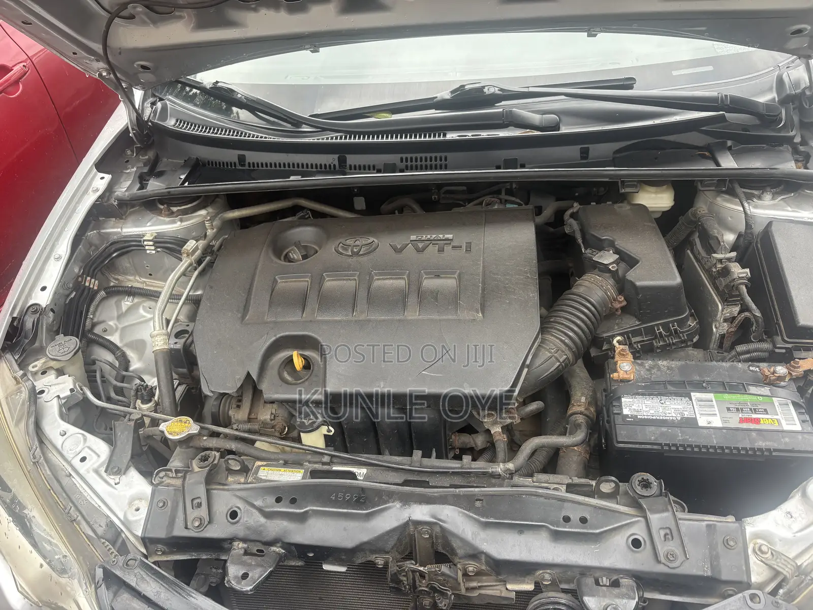 Toyota Corolla LE 4dr Sedan (1.8L 4cyl CVT) 2015 Silver