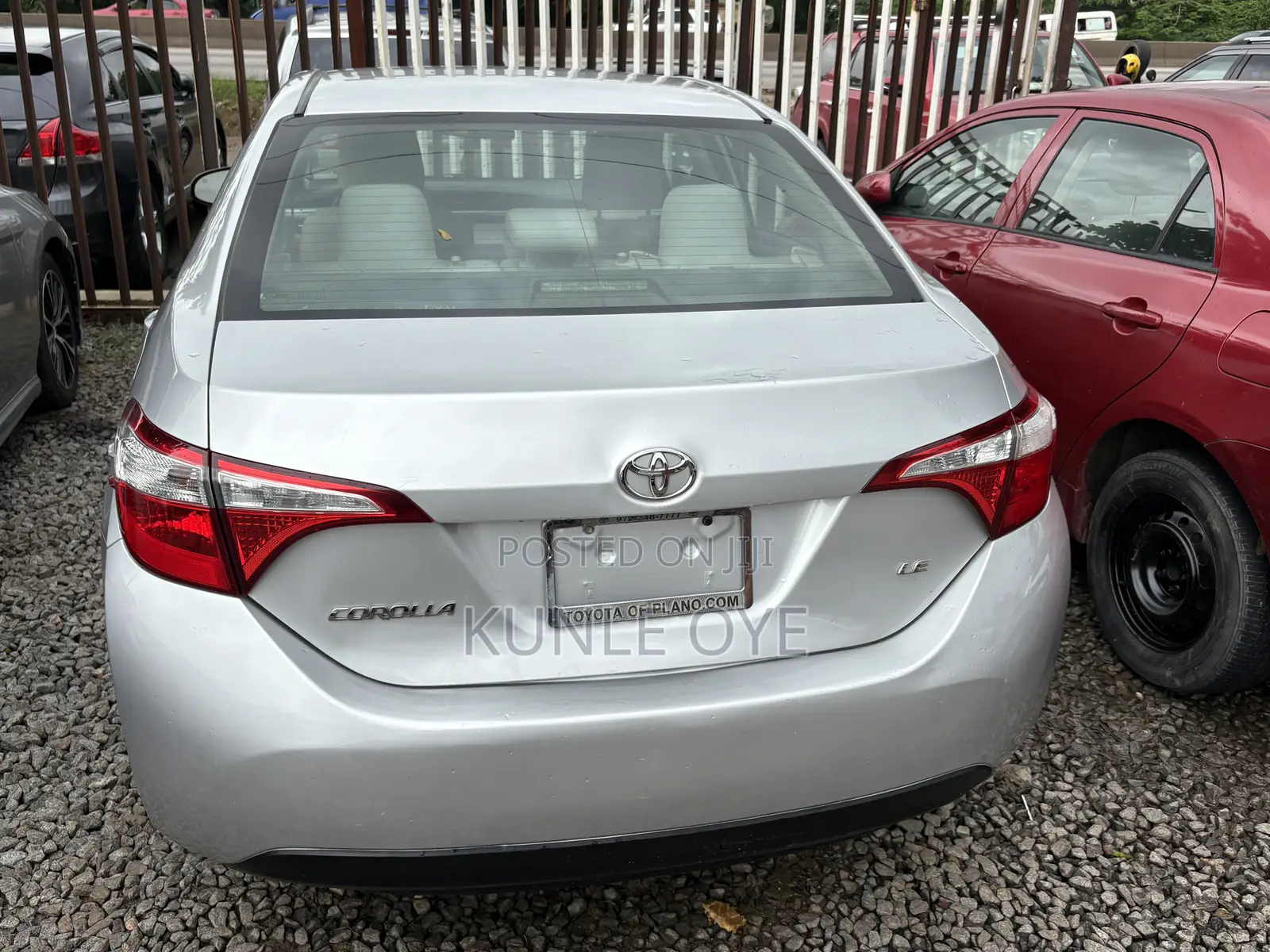 Toyota Corolla LE 4dr Sedan (1.8L 4cyl CVT) 2015 Silver