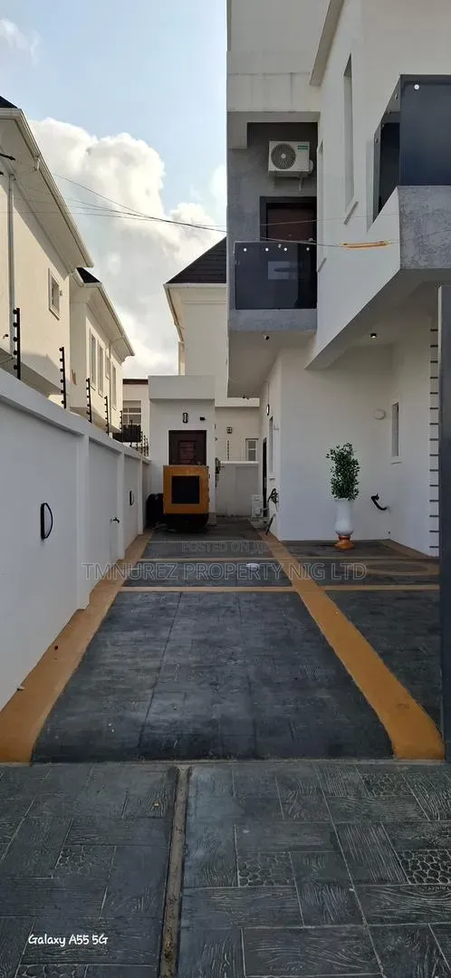 Furnished 4bdrm Duplex in Abraham Adesanya for sale