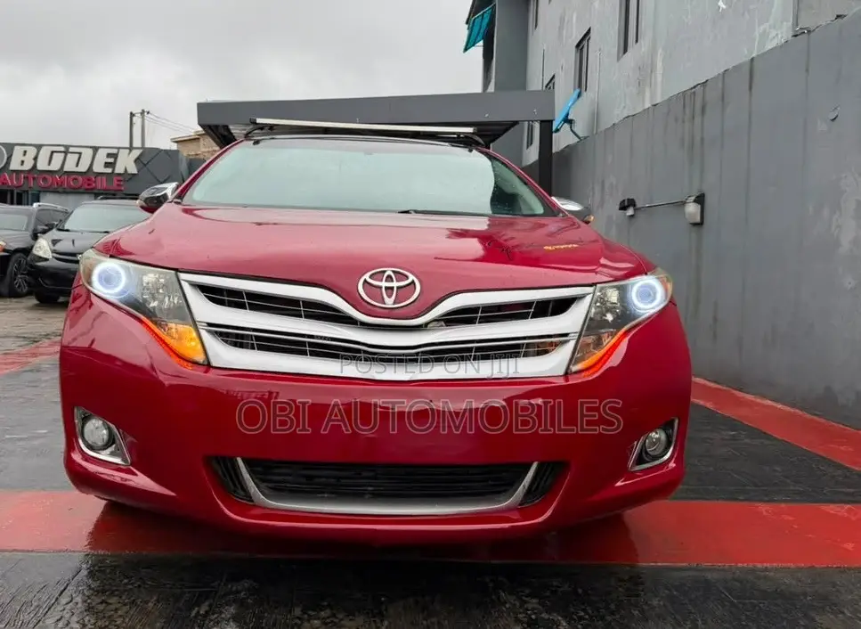 Toyota Venza Limited 4dr Wagon AWD (3.5L 6cyl 6A) 2014 Red