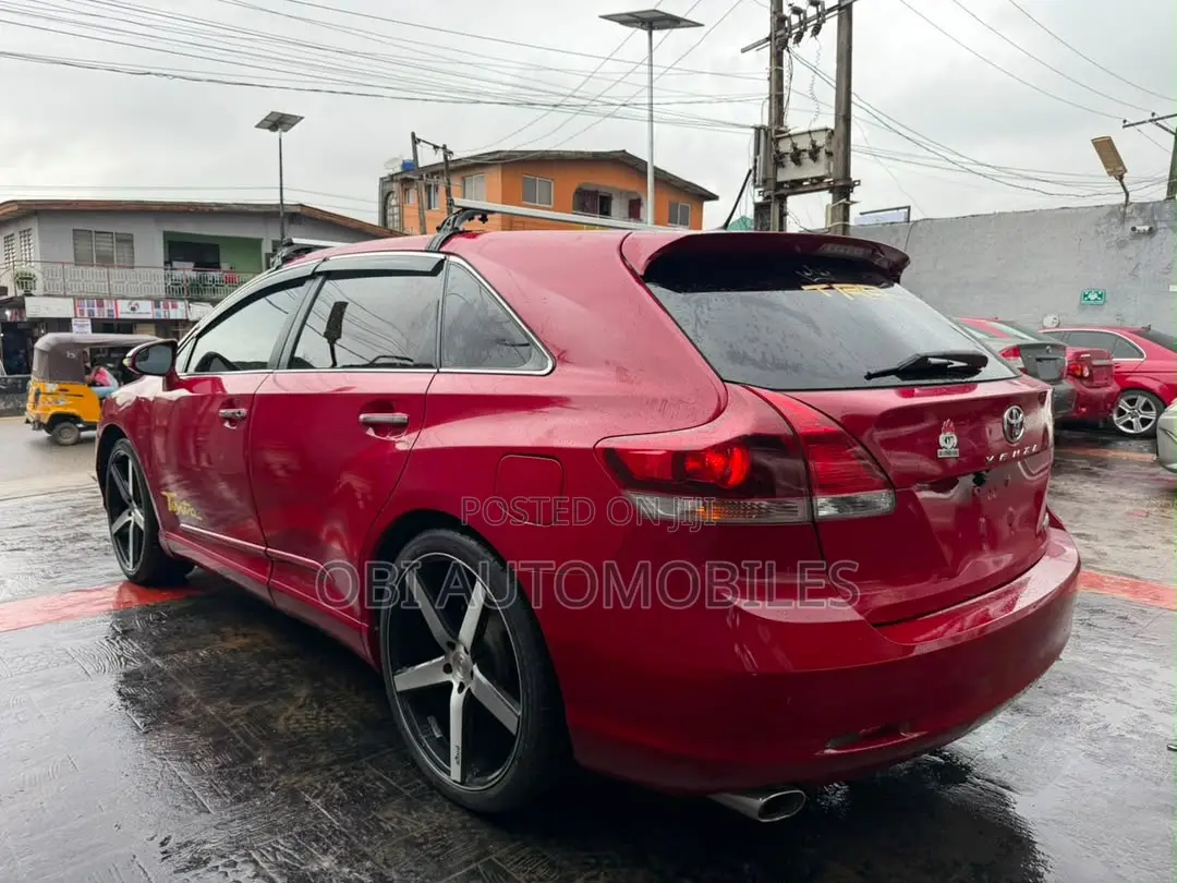 Toyota Venza Limited 4dr Wagon AWD (3.5L 6cyl 6A) 2014 Red