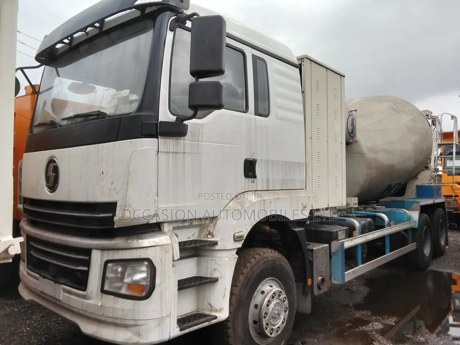 Concrete Mixer Truck
