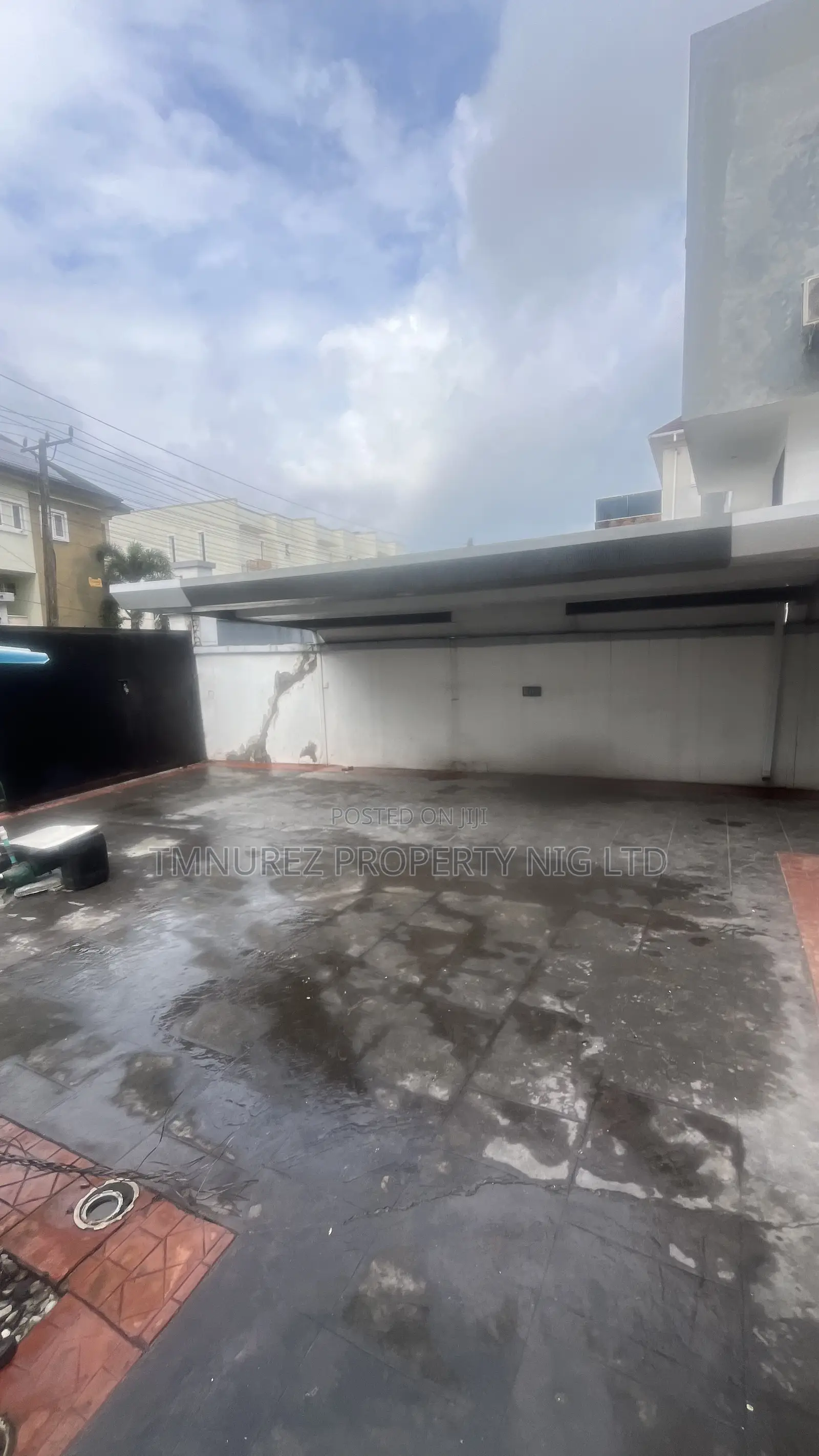 5bdrm Duplex in Osapa, Lekki Phase 1 for rent