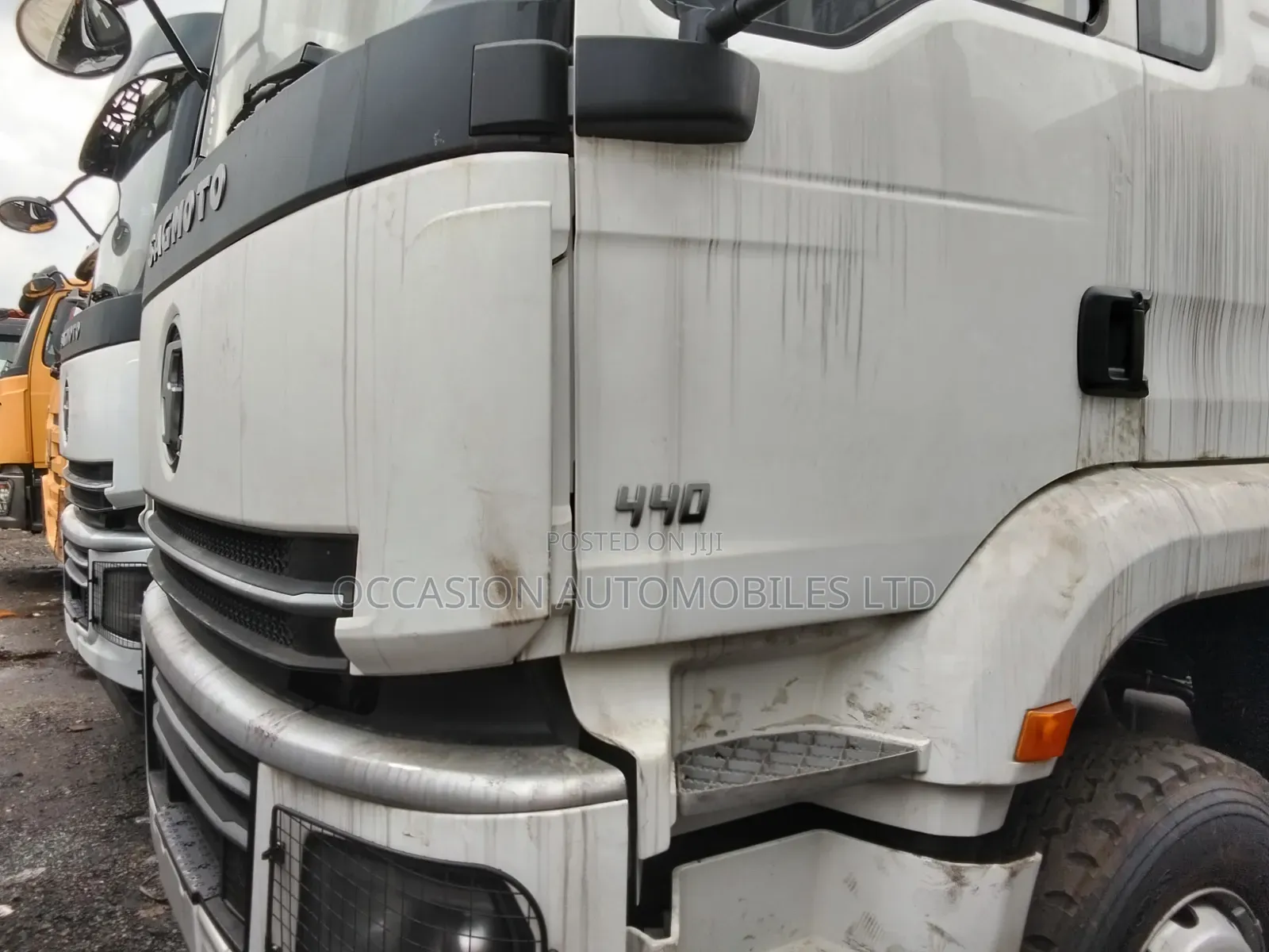 Shacman Tractor Unit Truck 10 Tires Brand New