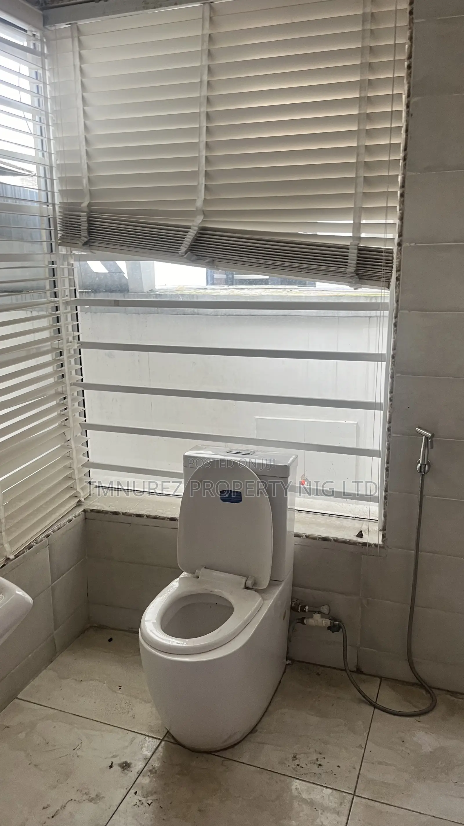 5bdrm Duplex in Osapa London, Jakande for rent