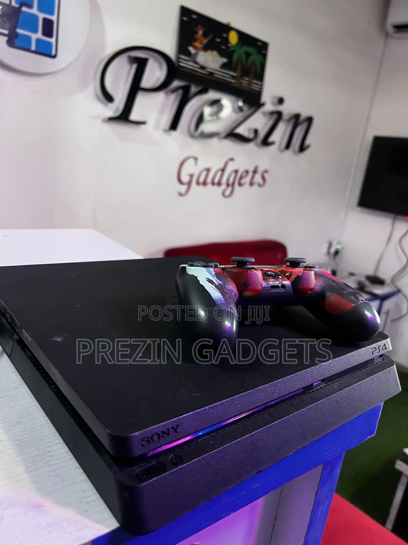 Sony PlayStation 4 Slim With Accessories