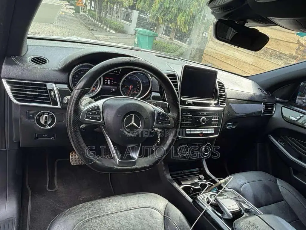 Mercedes-Benz GLE-Class 2016 Silver