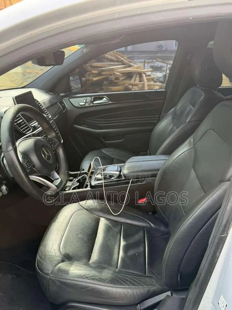 Mercedes-Benz GLE-Class 2016 Silver