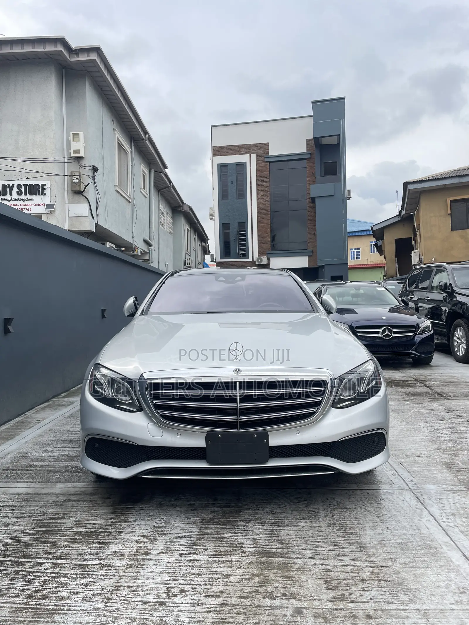 Mercedes-Benz E300 2019 Silver