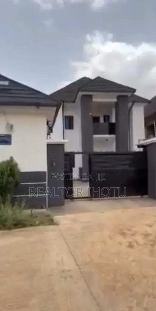 4bdrm Duplex in Kubwa for sale