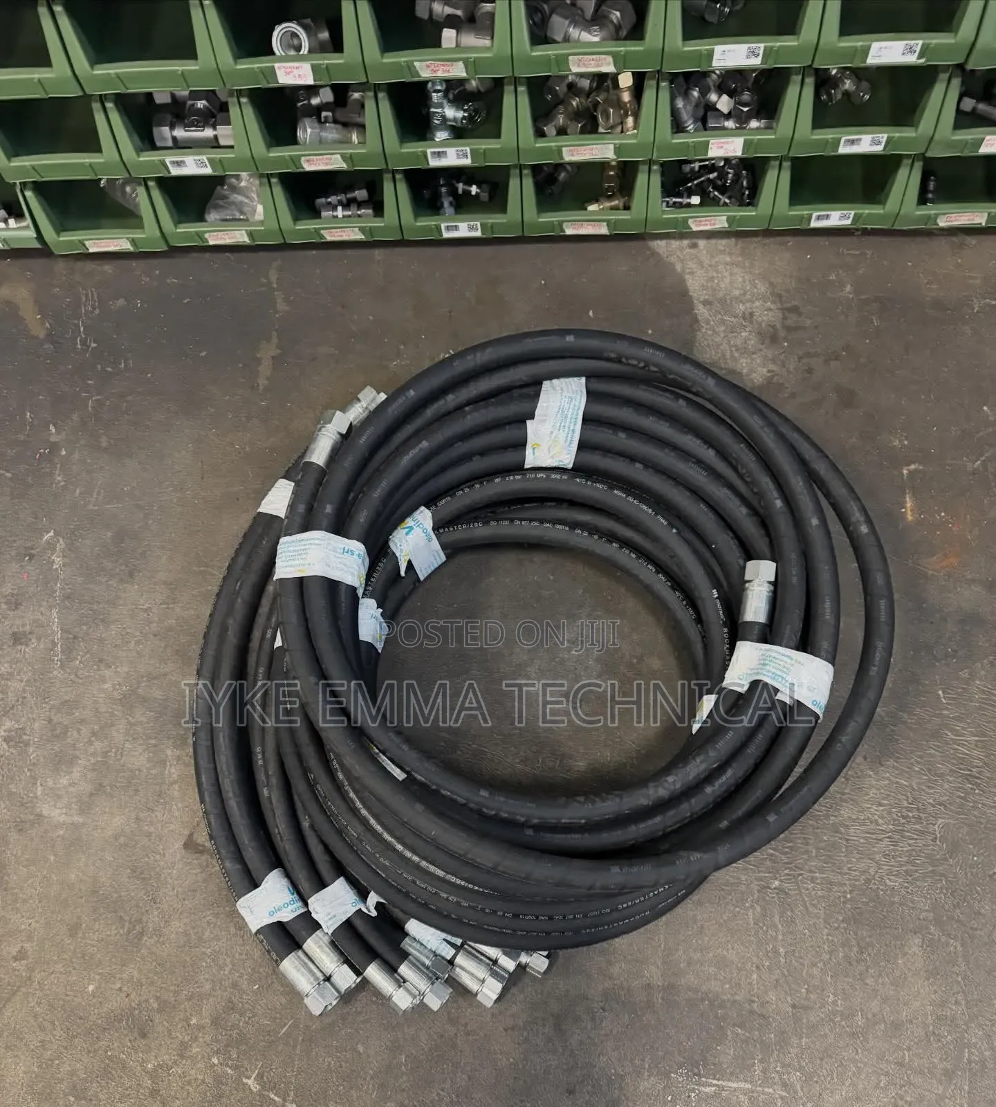 High Pressure Hydraulic Hoses With Crimped Fittings