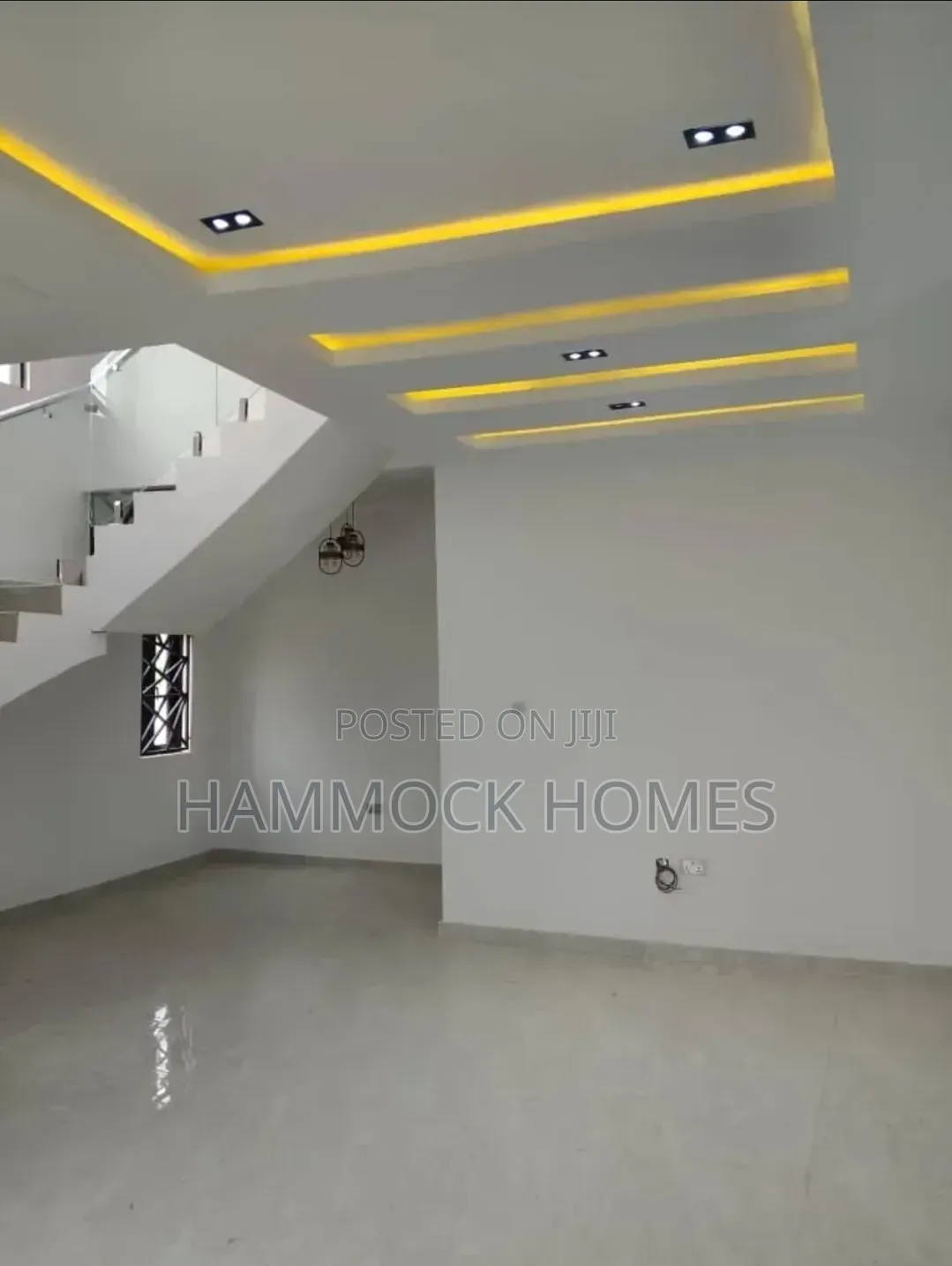 5bdrm Duplex in Alalubosa Gra for rent