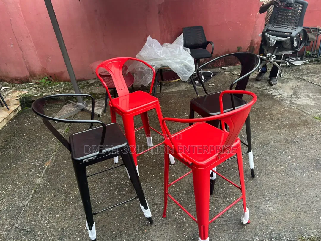 Quality Imported Metal Bar Stool With Backrest