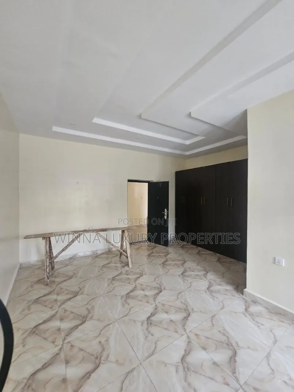 3bdrm Block of Flats in Around Dunamis, Lugbe District for rent